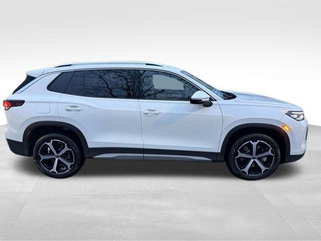 used 2025 Volkswagen Tiguan car, priced at $30,987