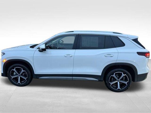 used 2025 Volkswagen Tiguan car, priced at $30,987