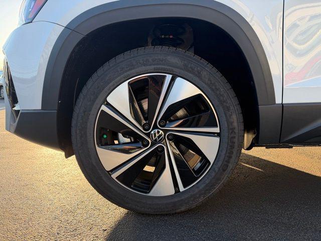 new 2026 Volkswagen Taos car, priced at $31,411