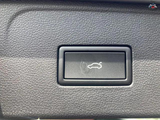 new 2026 Volkswagen Atlas car, priced at $51,933