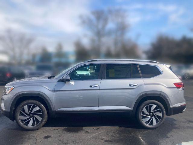 new 2026 Volkswagen Atlas car, priced at $50,028