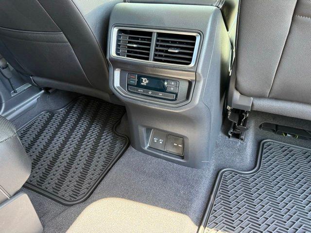 new 2026 Volkswagen Atlas car, priced at $47,510
