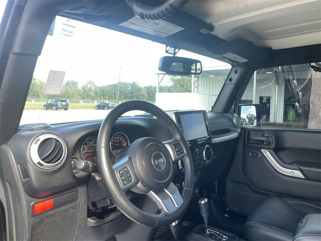 used 2016 Jeep Wrangler Unlimited car, priced at $27,990