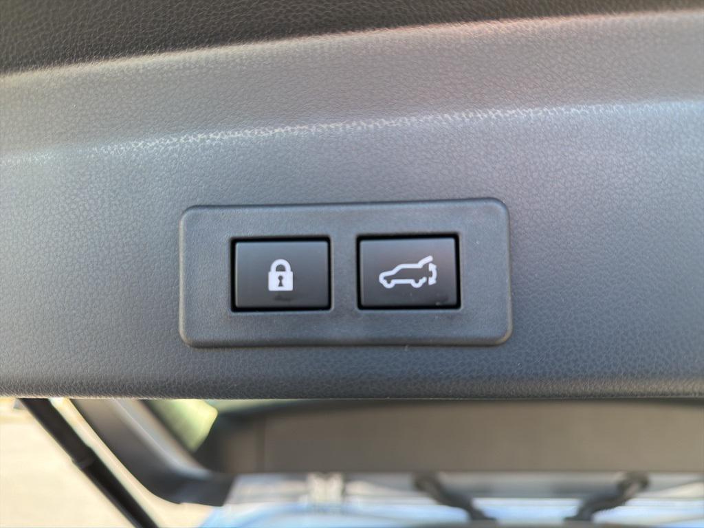 used 2025 Subaru Ascent car, priced at $37,496