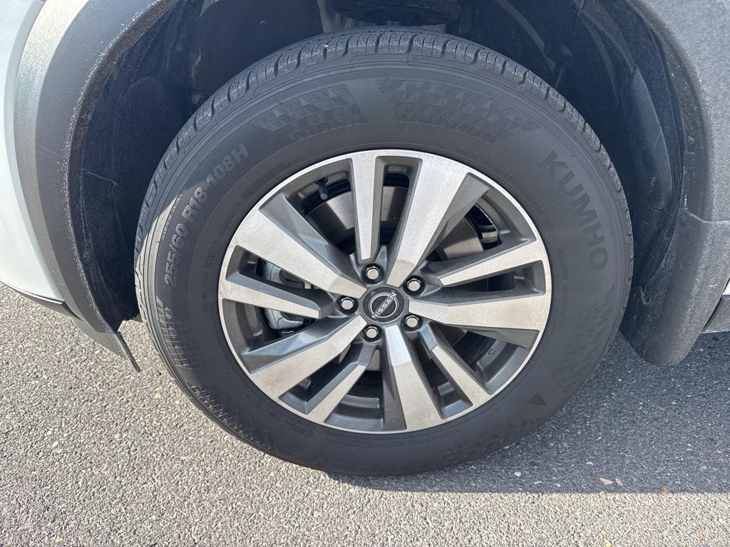 used 2025 Nissan Pathfinder car, priced at $38,887