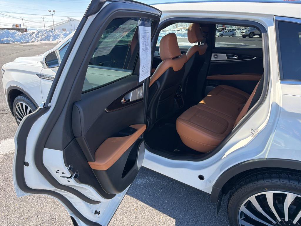 used 2022 Lincoln Nautilus car, priced at $39,996