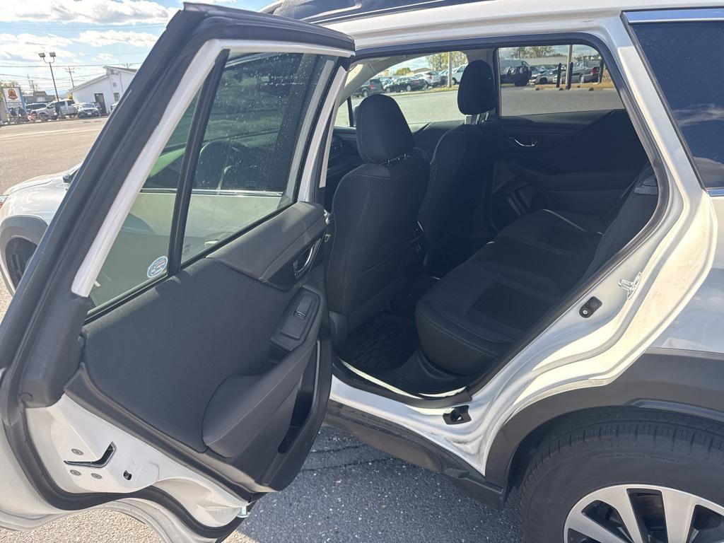 used 2025 Subaru Outback car, priced at $30,996
