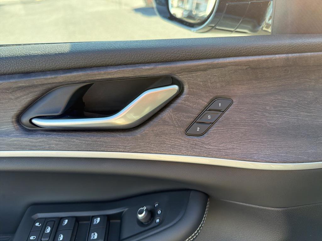 used 2022 Jeep Grand Cherokee 4xe car, priced at $26,996