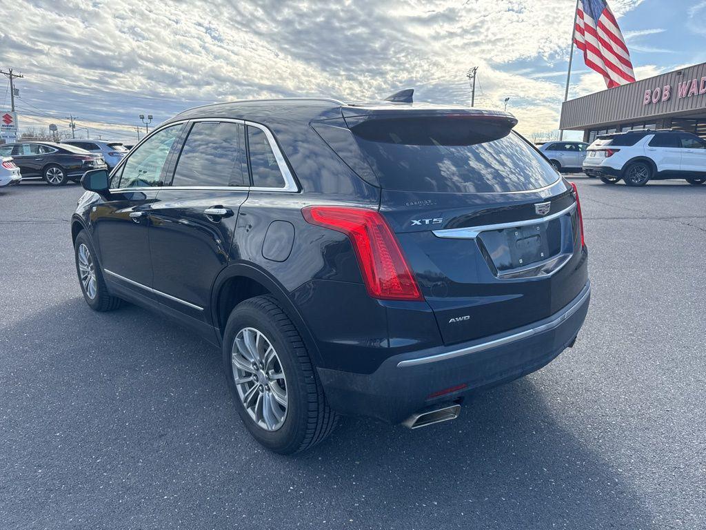 used 2017 Cadillac XT5 car, priced at $18,900
