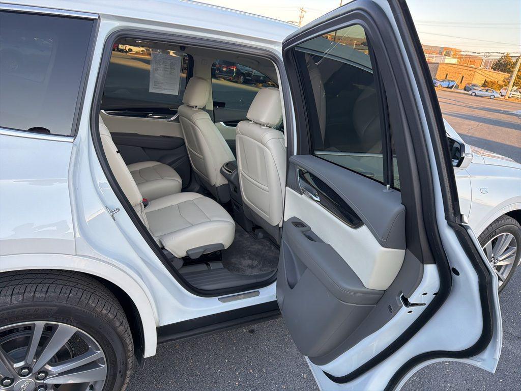 used 2024 Cadillac XT6 car, priced at $45,496