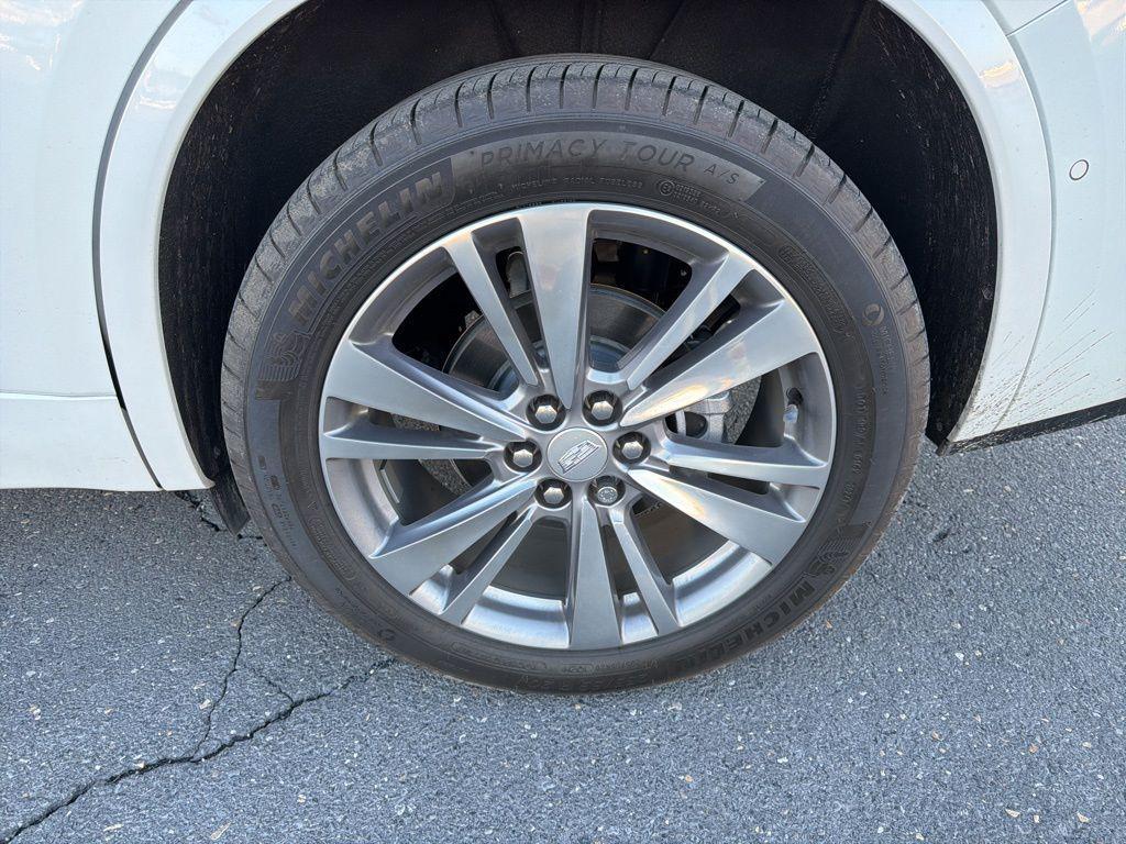 used 2024 Cadillac XT6 car, priced at $45,496