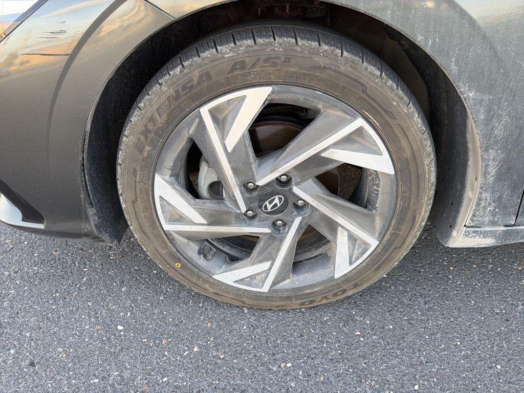 used 2024 Hyundai Elantra car, priced at $19,996