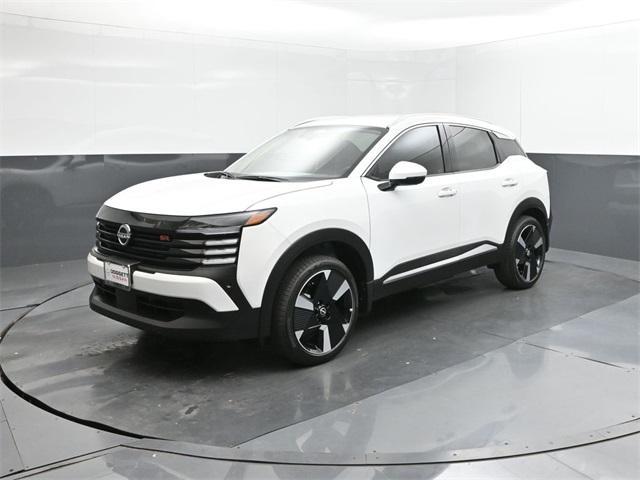 new 2025 Nissan Kicks car, priced at $26,556