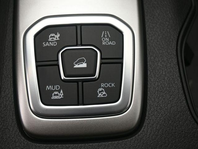 new 2026 Nissan Frontier car, priced at $39,999