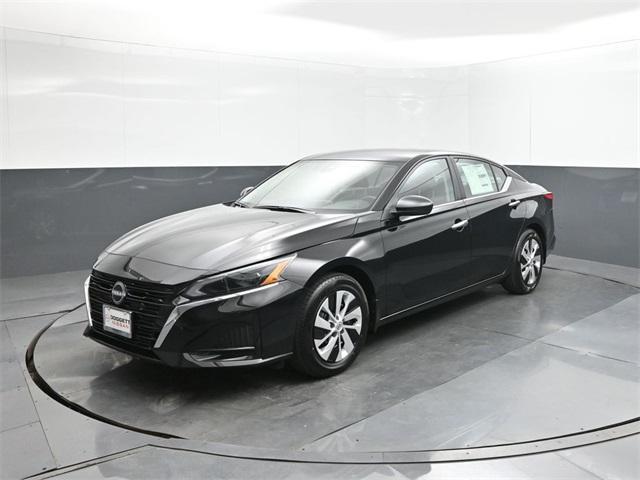 new 2025 Nissan Altima car, priced at $24,995