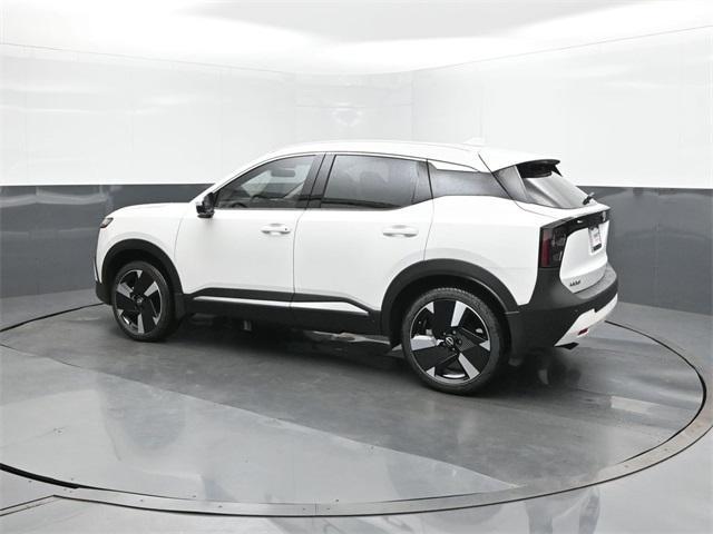 new 2025 Nissan Kicks car, priced at $28,588