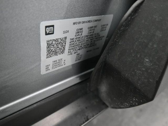 used 2025 Chevrolet Trax car, priced at $21,895