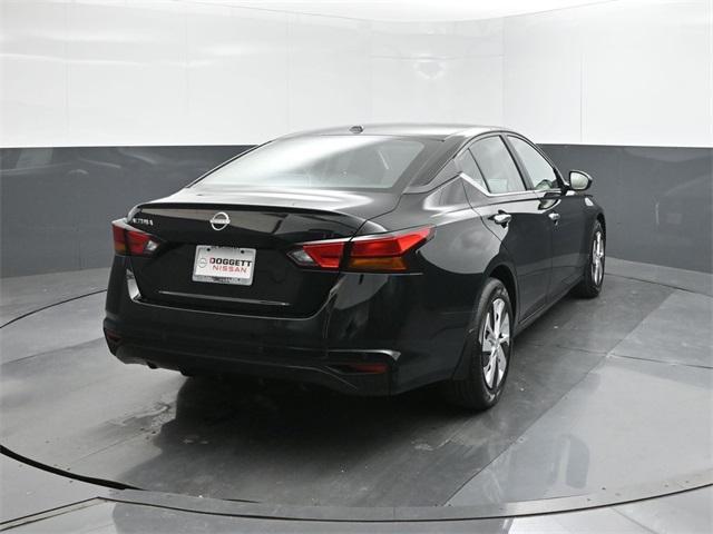 new 2025 Nissan Altima car, priced at $25,395