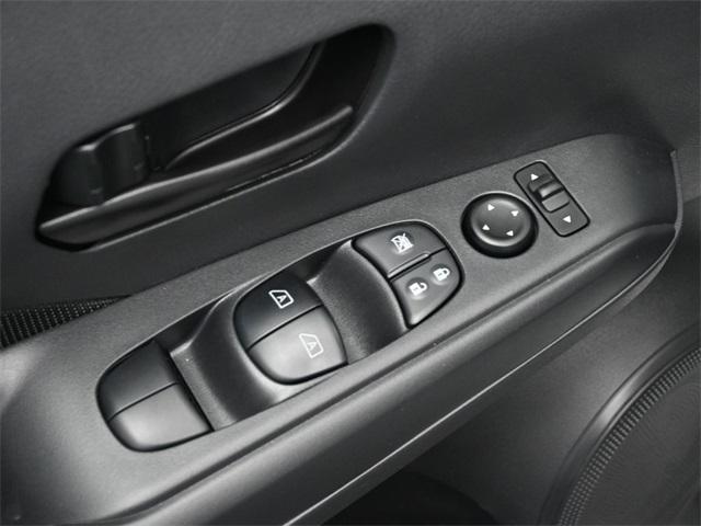 new 2025 Nissan Kicks Play car, priced at $21,400