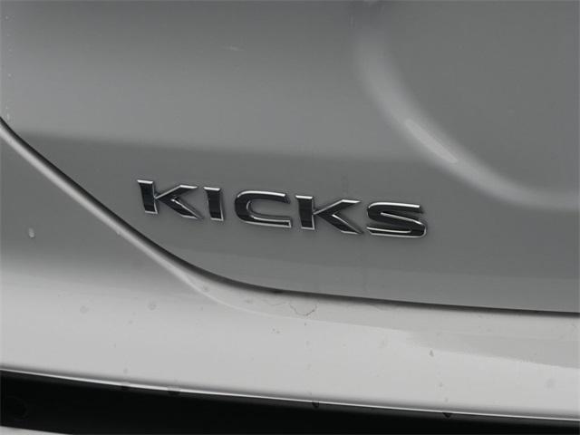 new 2025 Nissan Kicks Play car, priced at $21,400