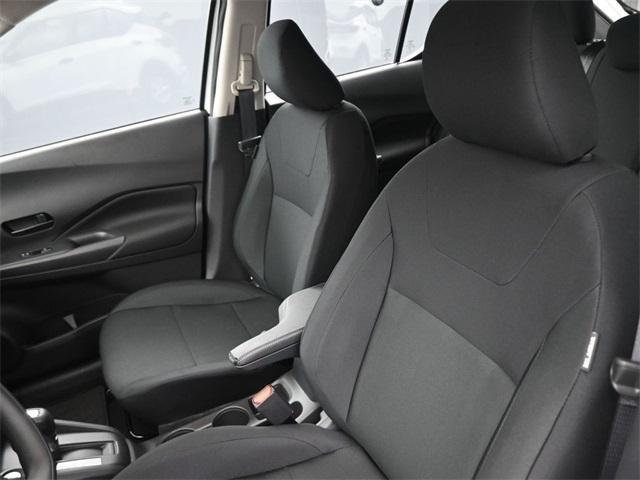 new 2025 Nissan Kicks Play car, priced at $21,400