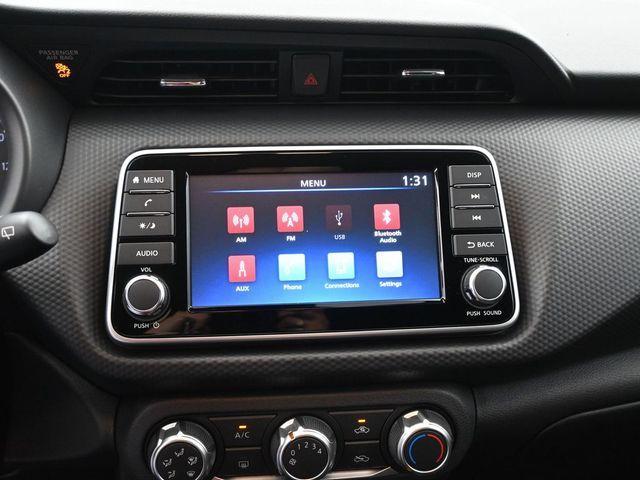 new 2025 Nissan Kicks Play car, priced at $21,988