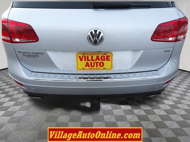 used 2014 Volkswagen Touareg car, priced at $10,990