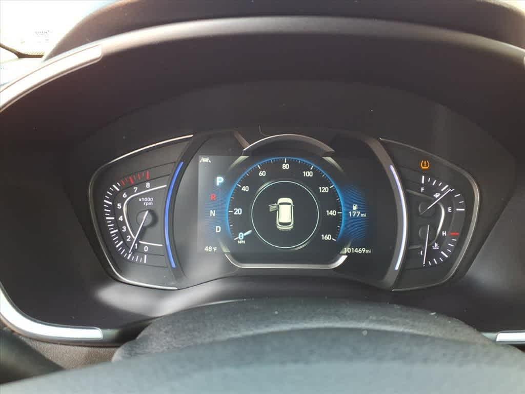 used 2020 Hyundai Santa Fe car, priced at $17,990