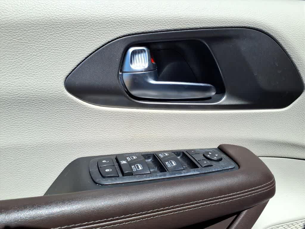 used 2019 Chrysler Pacifica car, priced at $17,694