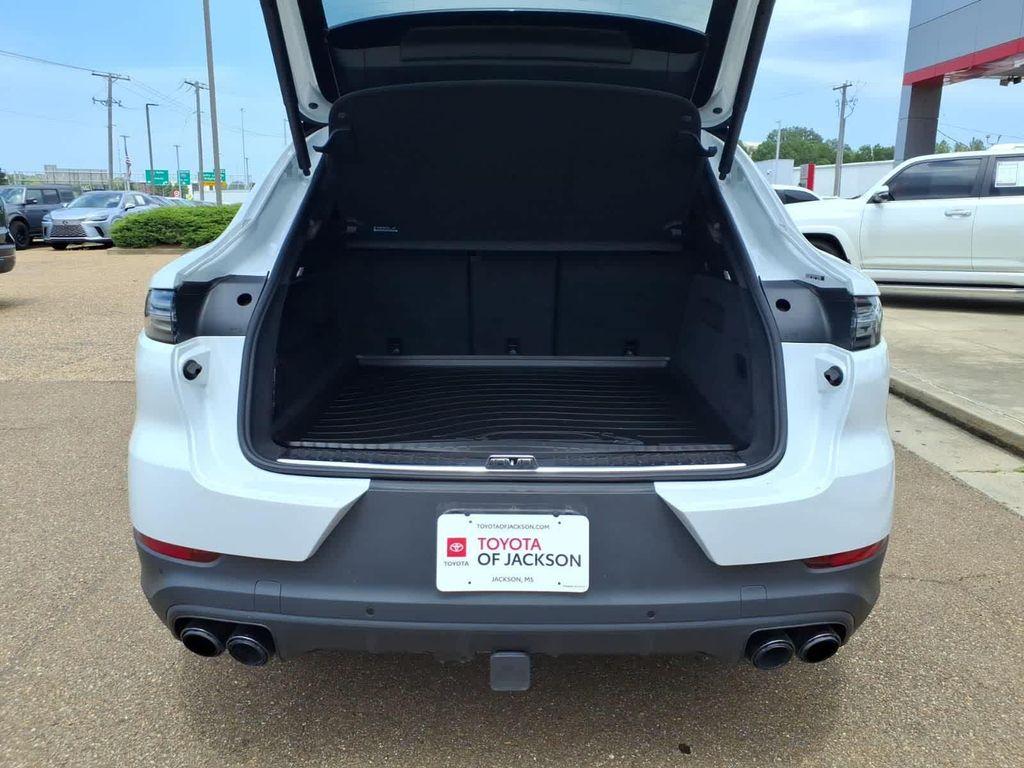 used 2022 Porsche Cayenne car, priced at $59,420