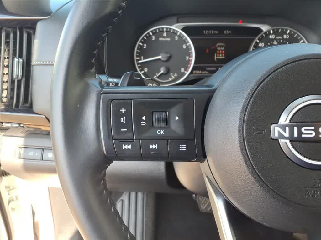 used 2025 Nissan Pathfinder car, priced at $32,998