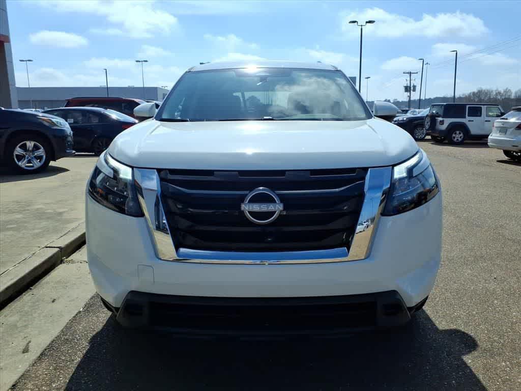 used 2025 Nissan Pathfinder car, priced at $32,998