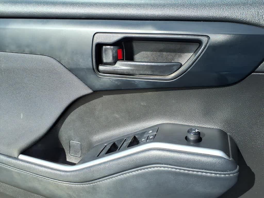 used 2022 Toyota Highlander car, priced at $26,437