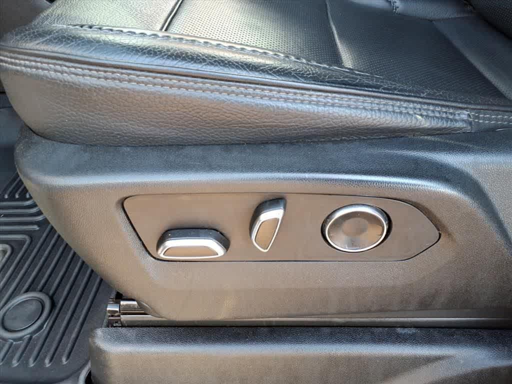 used 2023 GMC Yukon car, priced at $54,495