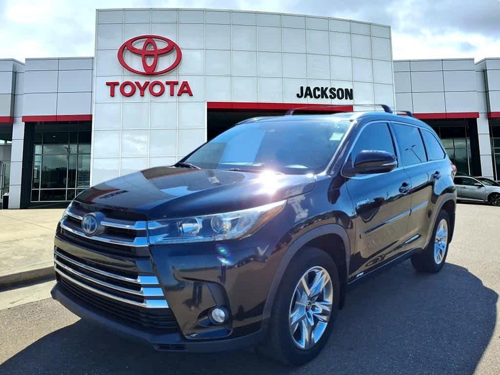 used 2018 Toyota Highlander Hybrid car, priced at $23,998