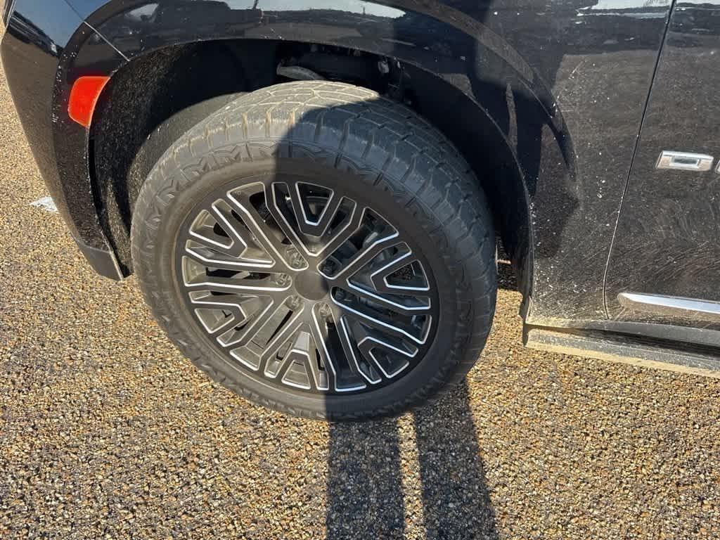 used 2022 GMC Yukon car, priced at $51,539