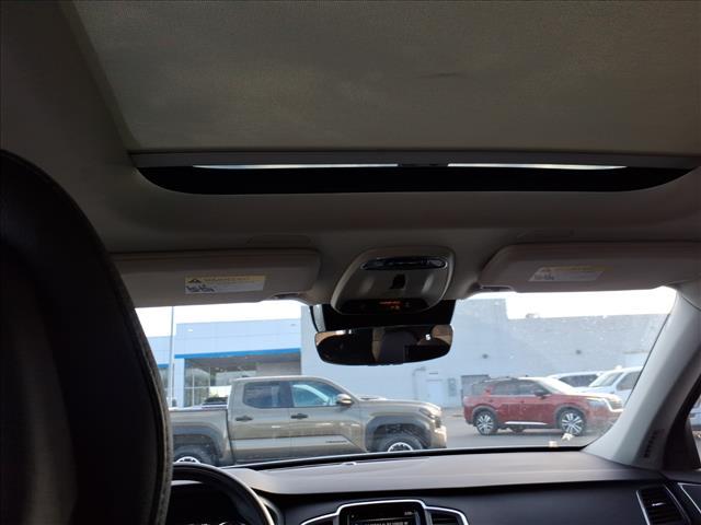 used 2020 Volvo XC90 car, priced at $26,300