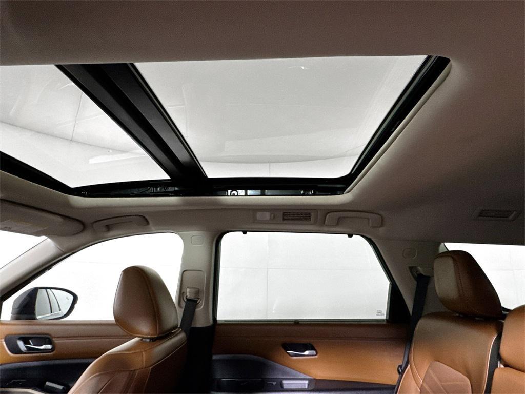 used 2023 Nissan Pathfinder car, priced at $31,444