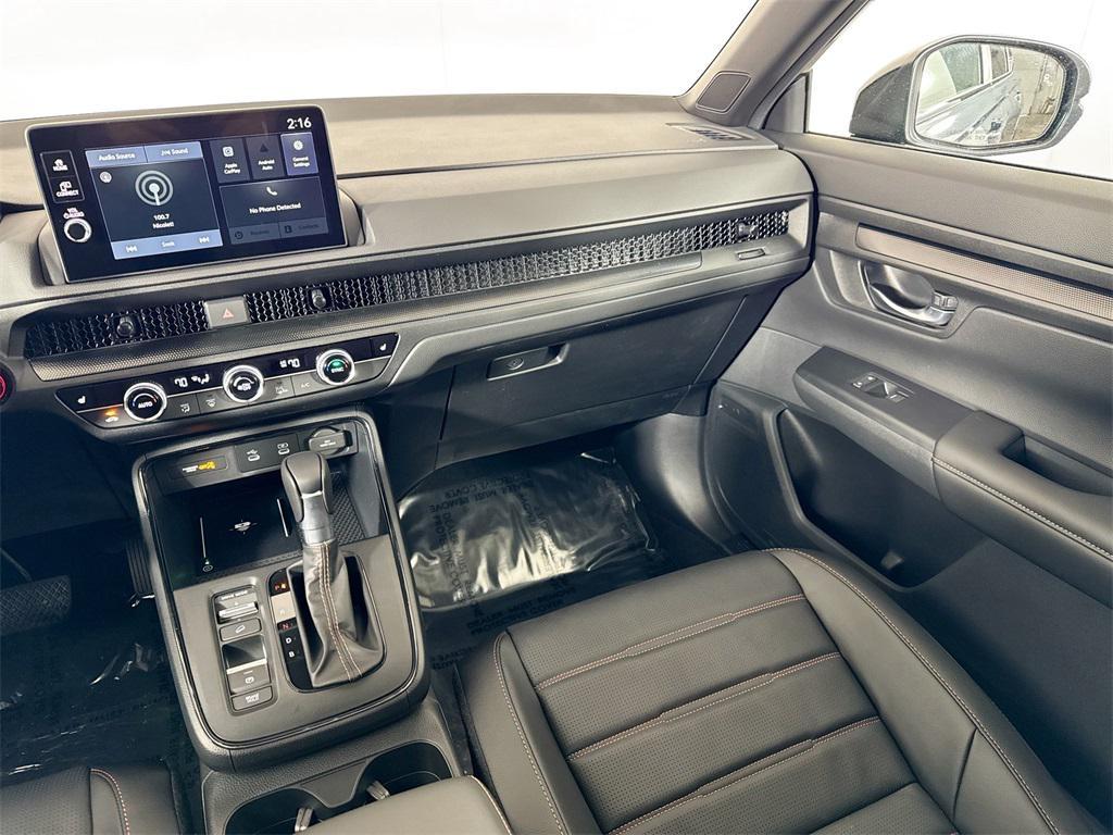 new 2026 Honda CR-V Hybrid car, priced at $40,175