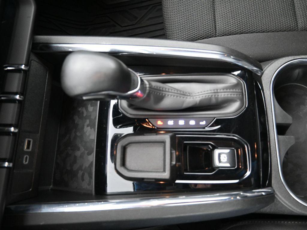 used 2024 GMC Canyon car, priced at $36,991