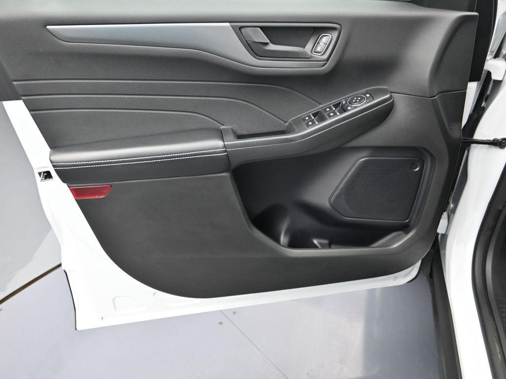 used 2023 Ford Escape car, priced at $20,991