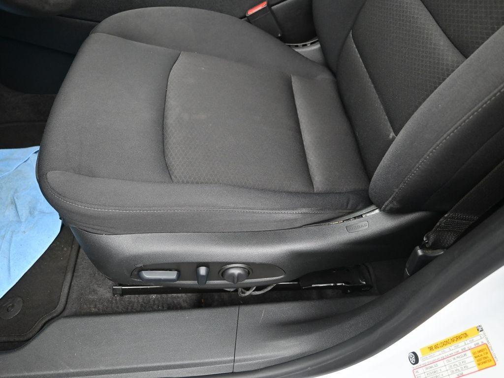 used 2025 Chevrolet Malibu car, priced at $18,999