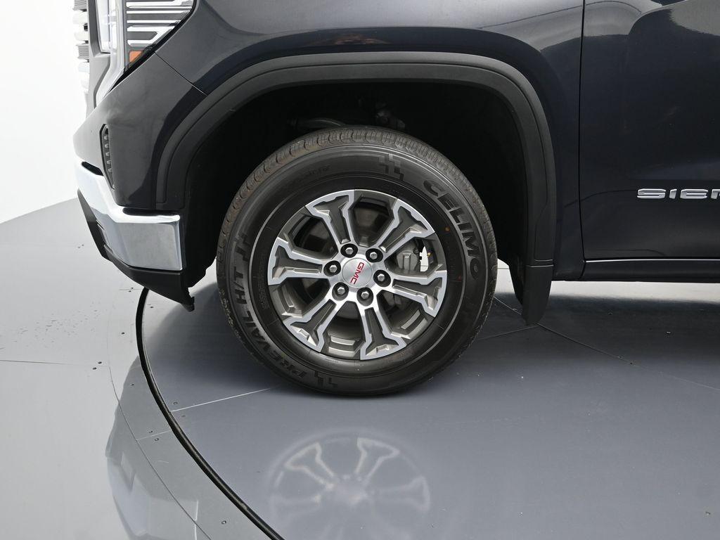 used 2025 GMC Sierra 1500 car, priced at $43,999