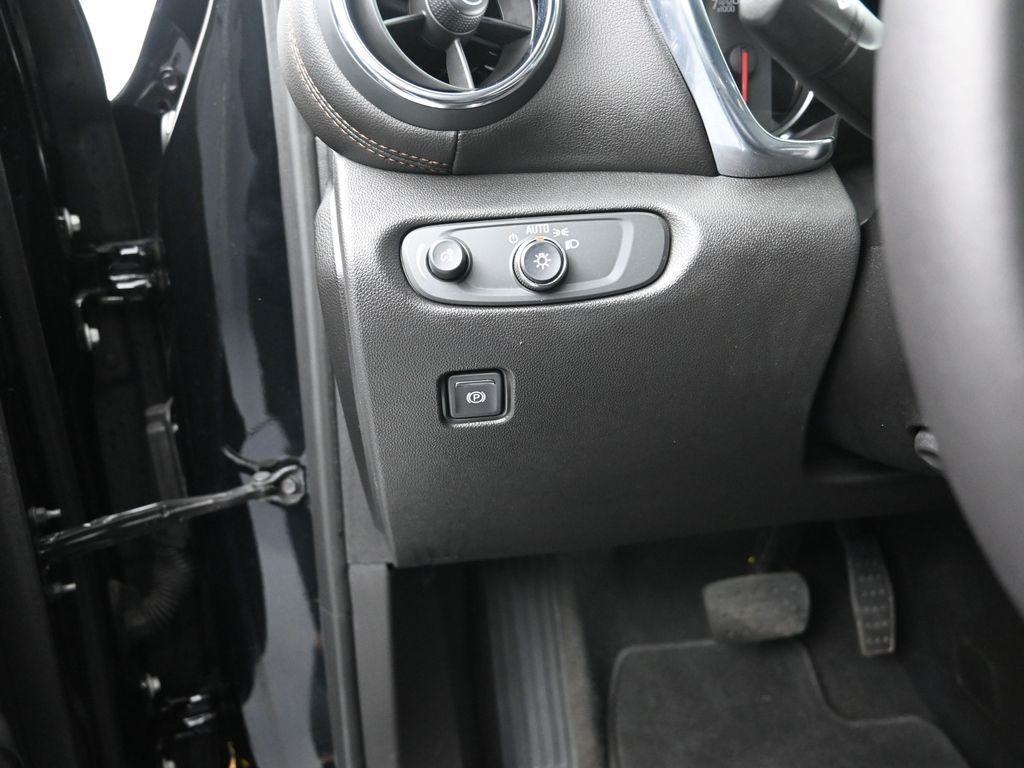 used 2022 Chevrolet Blazer car, priced at $29,999