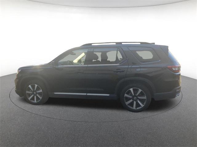 used 2025 Honda Pilot car, priced at $46,500