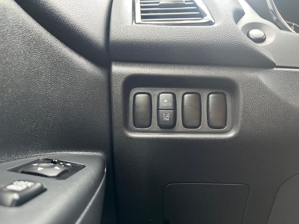 used 2025 Mitsubishi Outlander Sport car, priced at $22,232