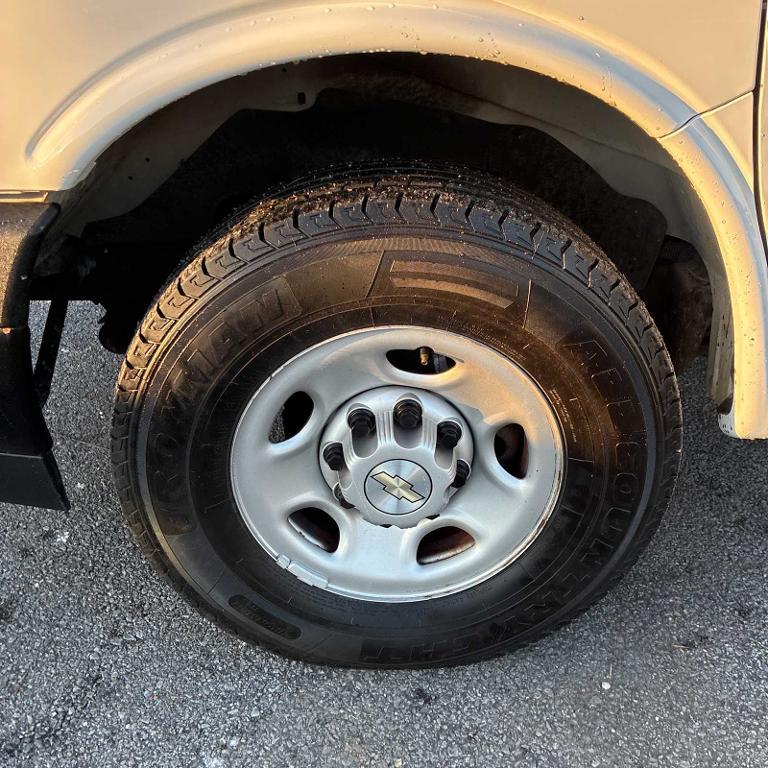 used 2023 Chevrolet Express 2500 car