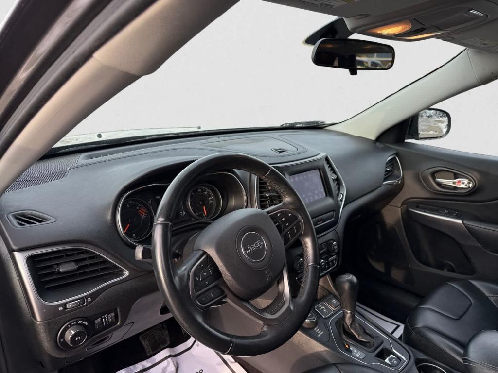 used 2019 Jeep Cherokee car, priced at $14,406