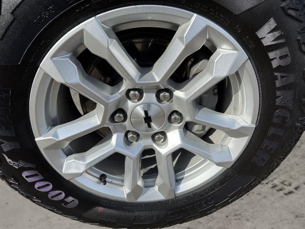 used 2025 Chevrolet Silverado 1500 car, priced at $47,966