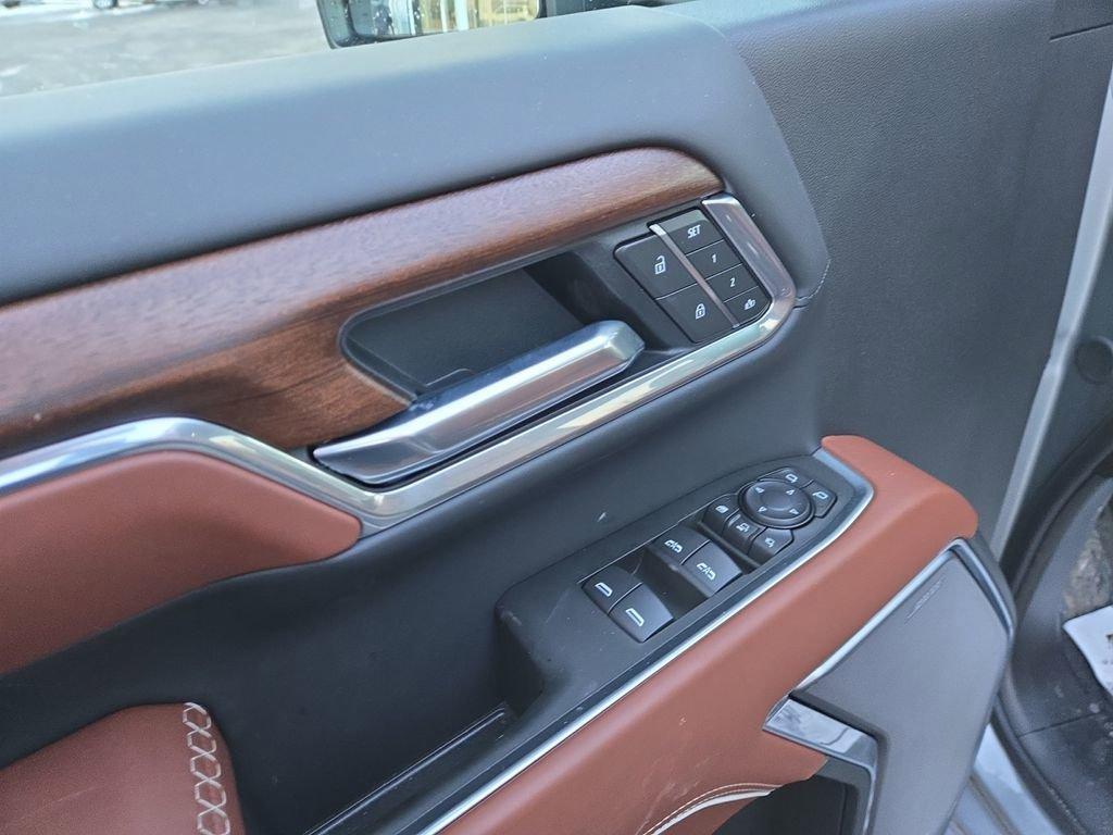 used 2025 GMC Sierra 2500 car, priced at $89,904